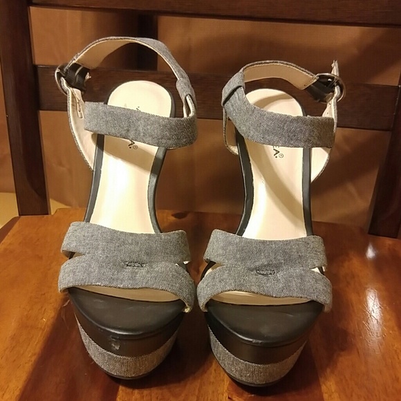 Heels by ANDREA - Picture 2 of 6